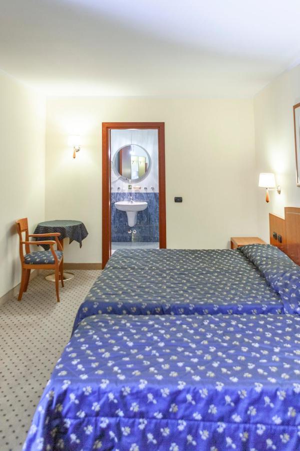 Hotel Olivo Arco Esterno foto