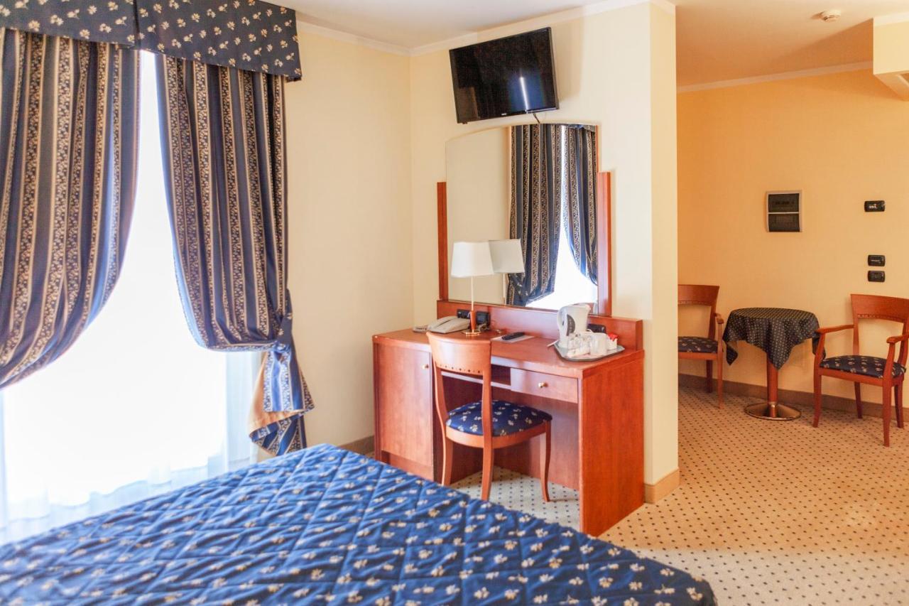 Hotel Olivo Arco Esterno foto