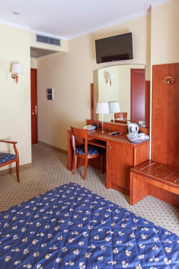 Hotel Olivo Arco Esterno foto
