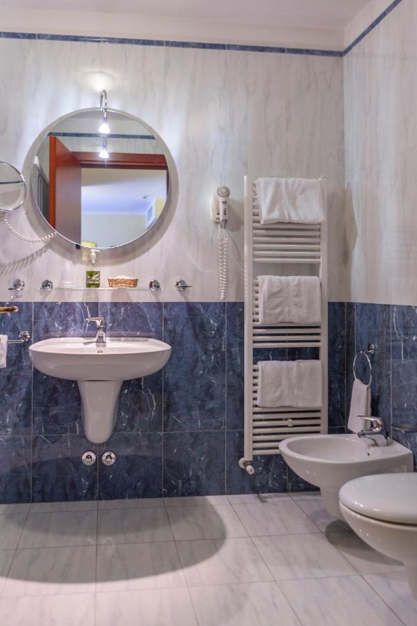 Hotel Olivo Arco Esterno foto