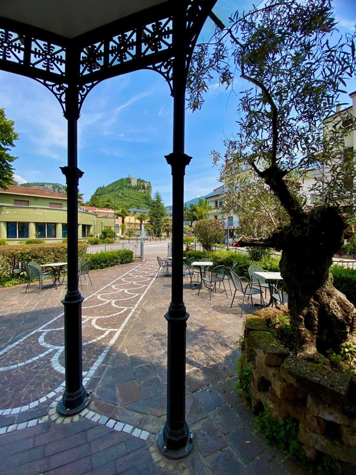Hotel Olivo Arco Esterno foto